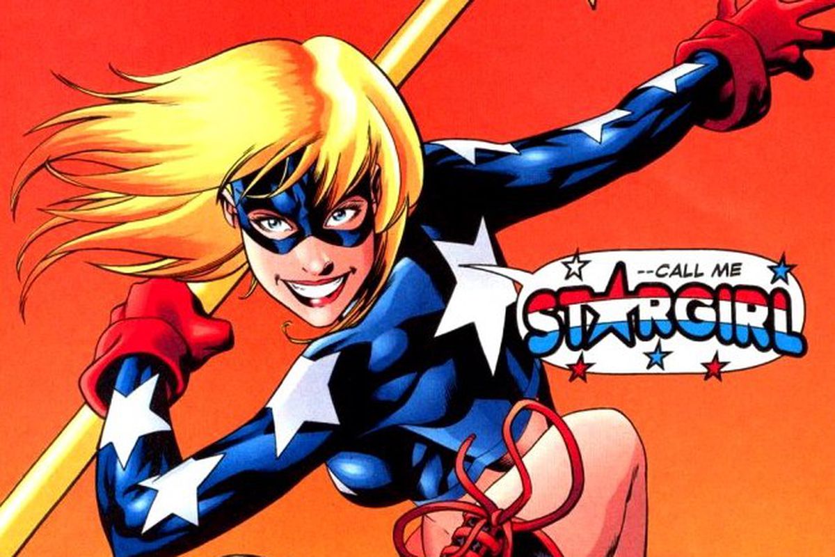 Stargirl | Série terá tom diferente de Titãs e Patrulha do Destino