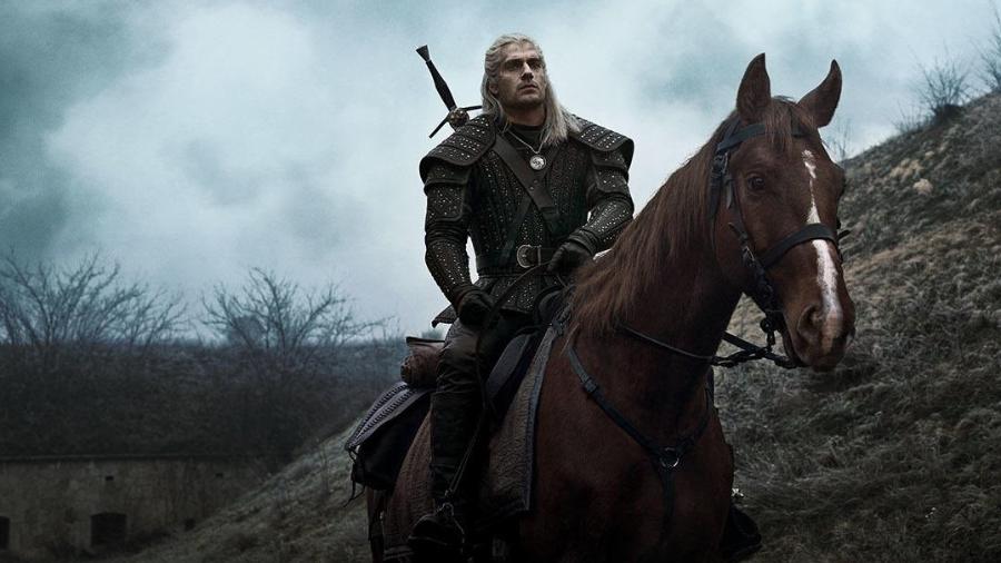 HQ+ | Showrunner  de “The Witcher” afirma que série não seguirá os jogos!