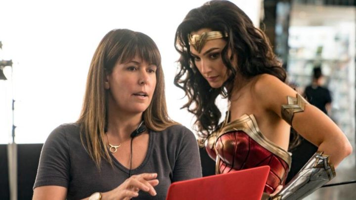 Patty Jenkins fala sobre a diferença da DC e da Marvel nos cinemas