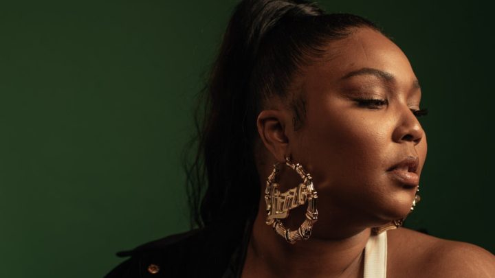 Lizzo assina contrato com a Amazon Studios