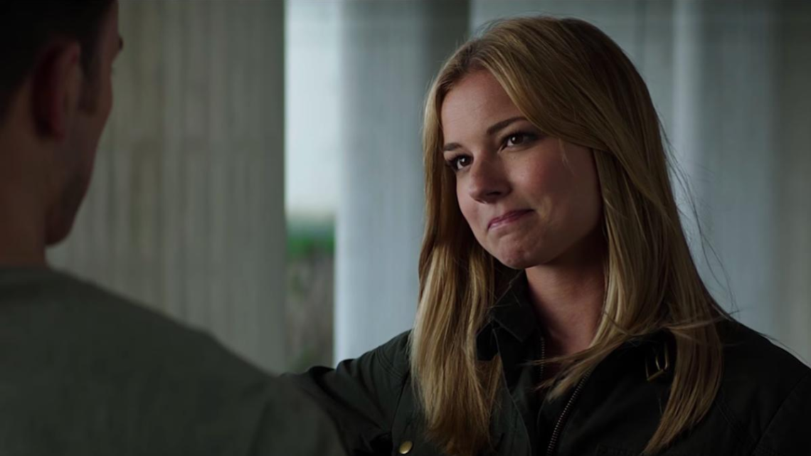 Emily VanCamp aparece no set de ‘Falcão e o Soldado Invernal’