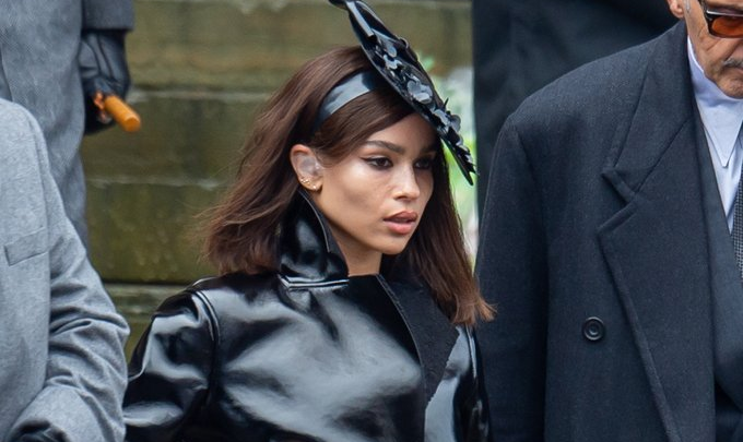 Confira fotos da Zoe Kravitz como Selina Kyle no set de ‘The Batman’