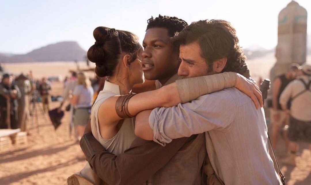 John Boyega diz que teve apoio do elenco de Star Wars após criticar a saga